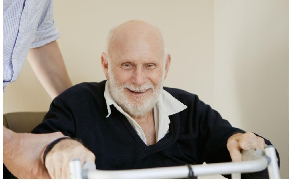 骨头|茄子是骨质疏松的“发物”吗？想要骨头好，医生建议远离这3物