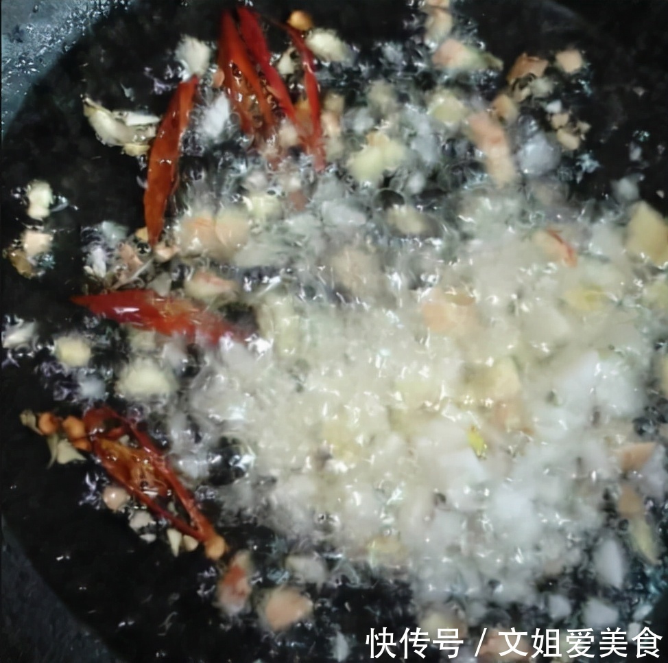 黄豆芽|四季度能吃到的菜,普通实惠2元一斤,营养满满,做法简单