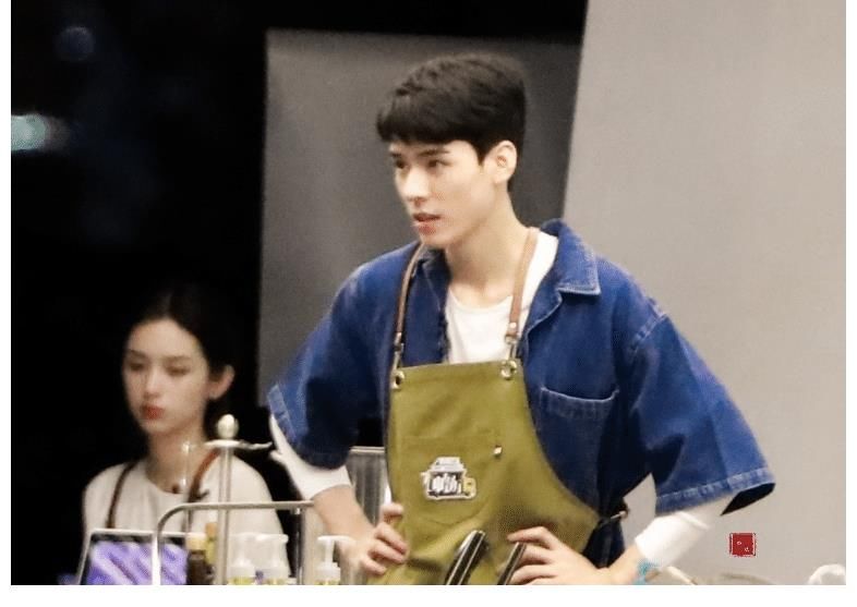 龔俊|《中餐廳5》全員到齊，龔俊周也再同框引關(guān)注，豪華房車太搶鏡了