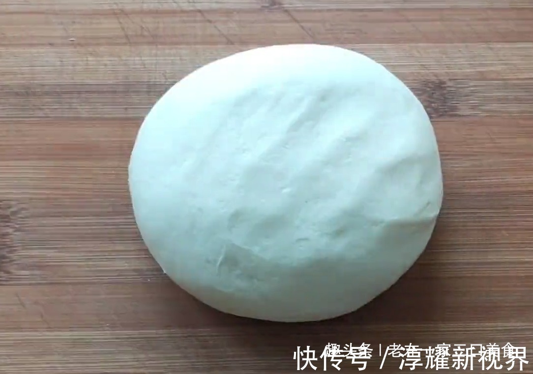 孩子|不用发面,一次醒发成型的奶香小馒头做法,一口一个,孩子超喜欢