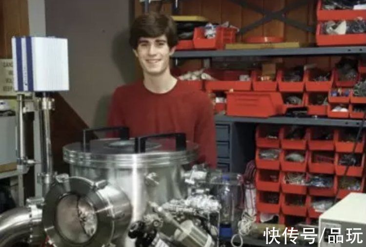 晶圆|这个美国高中生在车库里自己造出了芯片