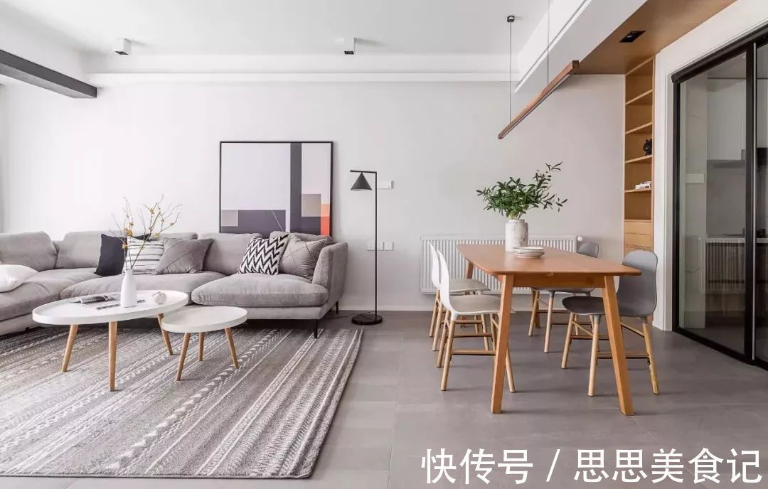 达芬奇|什么时候“沙发+茶几+电视”成了客厅标配?统统不要,住起来更爽