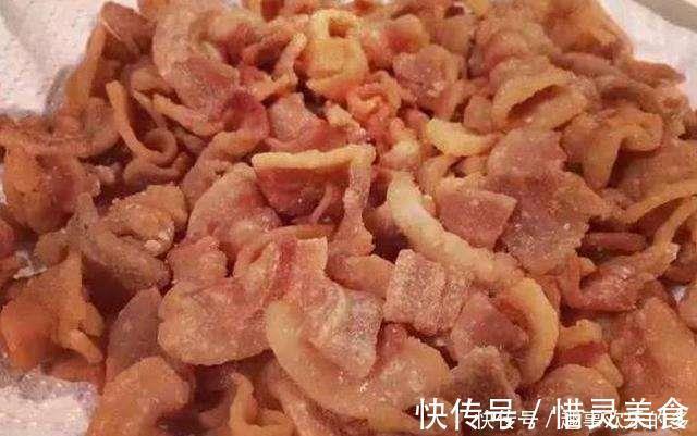 越嚼越香的“猪油渣”到底能吃吗现在终于知道了,以前都弄错了