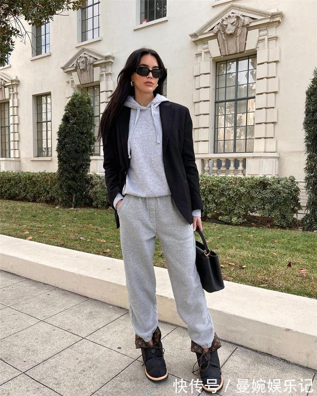 搭配|“连帽卫衣”有了新穿搭思路:以连帽补缺,3个搭配技巧实用易学