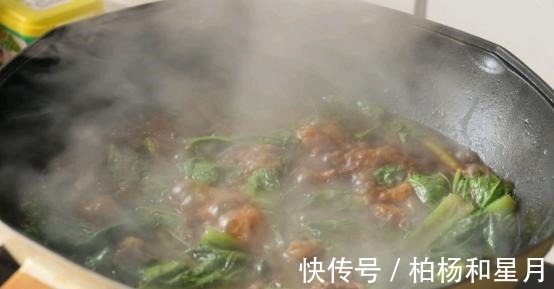 红烧|牛肉营养丰富，红烧着吃真美味，连汤汁都不放过！
