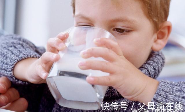 身高|身高遗传并非绝对的,孩子生长期常吃6种食物,或许能多长5厘米