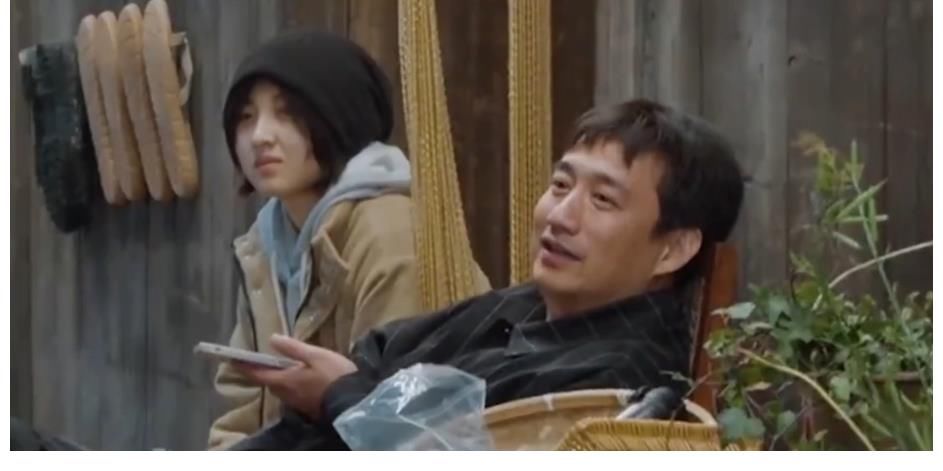 向往的生活|黄磊扬言要打死梁靖康，夺走张子枫荧屏初吻，彭昱畅立马告状