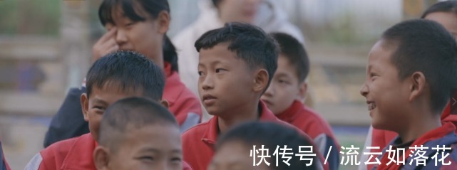 陈小春的滚烫人生54岁实现消防员梦,昔日“古惑仔”成励志楷模