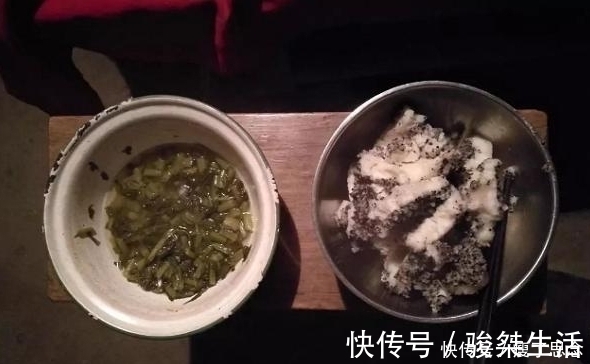 释觉定@隐居深山的老僧:潜心向佛,63年不吃油盐,一件衲衣穿43年