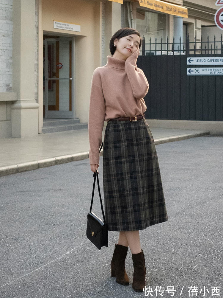 高级|怎么也穿不够的“毛衣”,冬季选这5种颜色,演绎不费劲的高级感