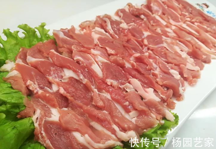买羊肉，内行人专挑“这4个部位”，新鲜好吃，肉贩子不敢忽悠你