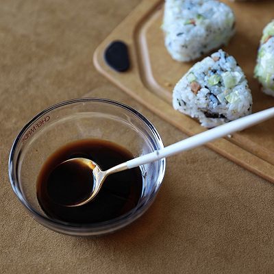 芝士蒜蓉扇贝vs芝士肉松饭团