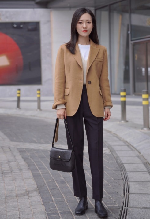 西装裤 终于不流行牛仔裤了,这条“西装裤”才是时髦精宠儿,百搭还显瘦