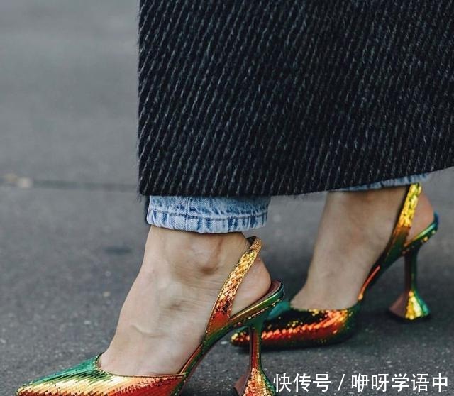 时装精|漂亮高跟鞋是职场人好伙伴，穿出都市女郎摩登感