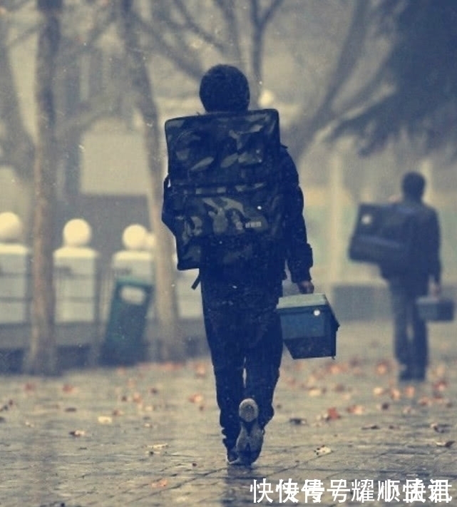 3d@美术生画3D“中国”,一开始被嫌弃字太丑,看到最后成作帅一脸