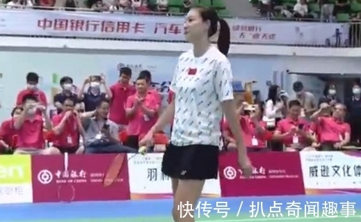 北京奥运会|世界冠军谢杏芳回归羽球赛场!40岁依然英姿飒爽,为林丹重回赛场