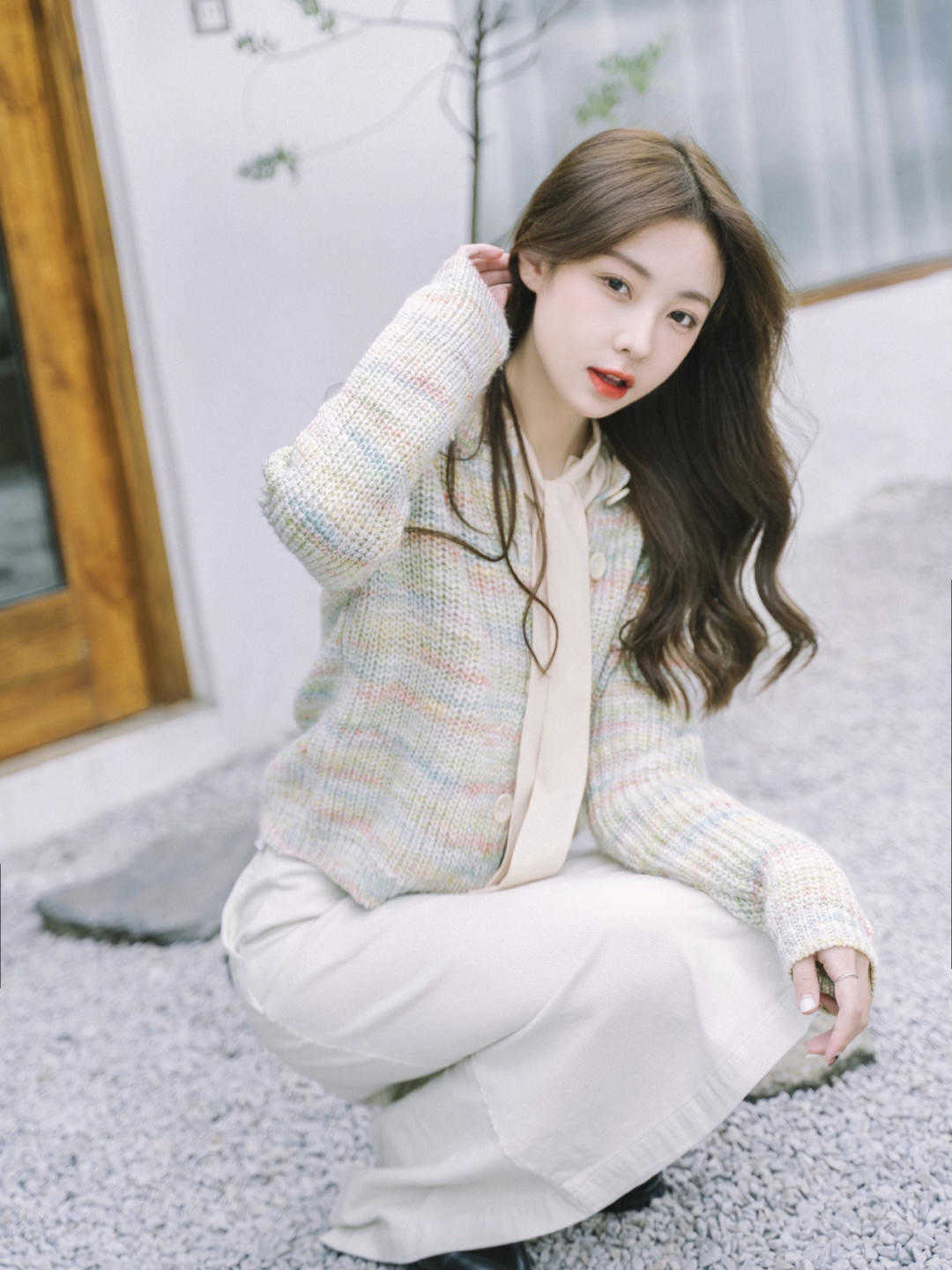 温柔|秋冬季节也是毛衣必备,如何穿毛衣好看,可以从下装下功夫