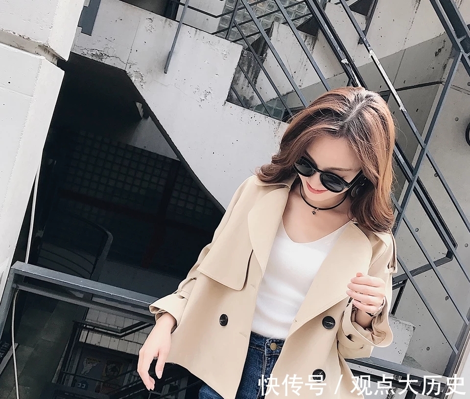 双排扣|秋冬时尚风衣来袭，不负风光不负亲