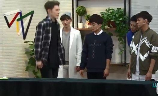 肖战早就是“游戏大魔王”录节目智商爆表,做游戏反应超快