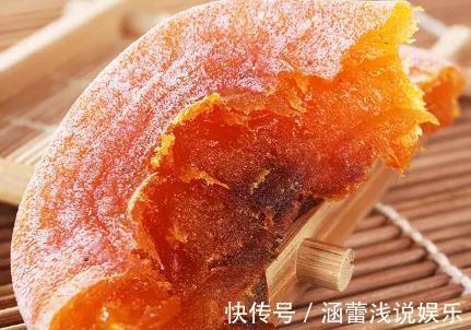 家里柿子太多怕放坏,教你一招快速成干,柿饼香甜柔软有嚼劲