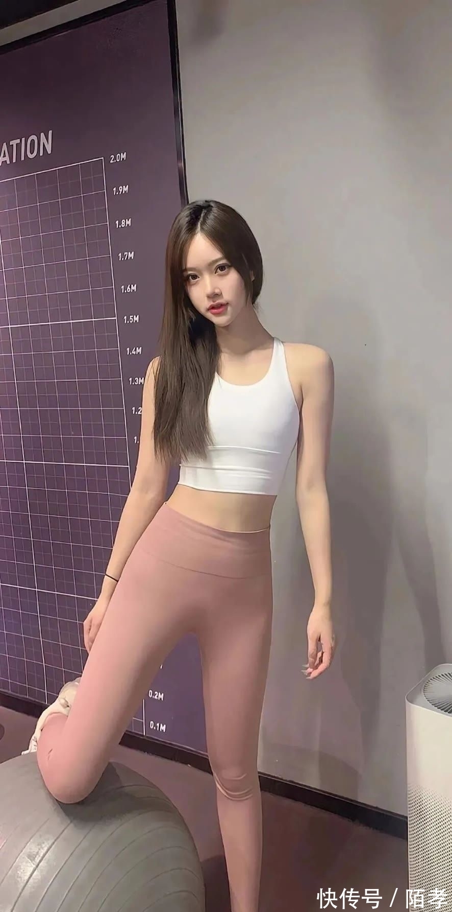 「壁纸」好在这一生兜兜转转,也曾被你温柔相待过