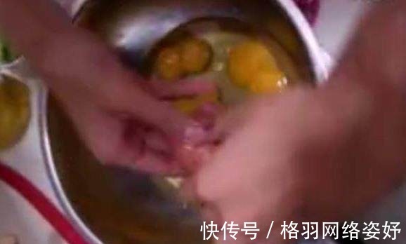 双黄|男友在超市买了两斤鸡蛋,一个个敲开后,感觉赚大了!