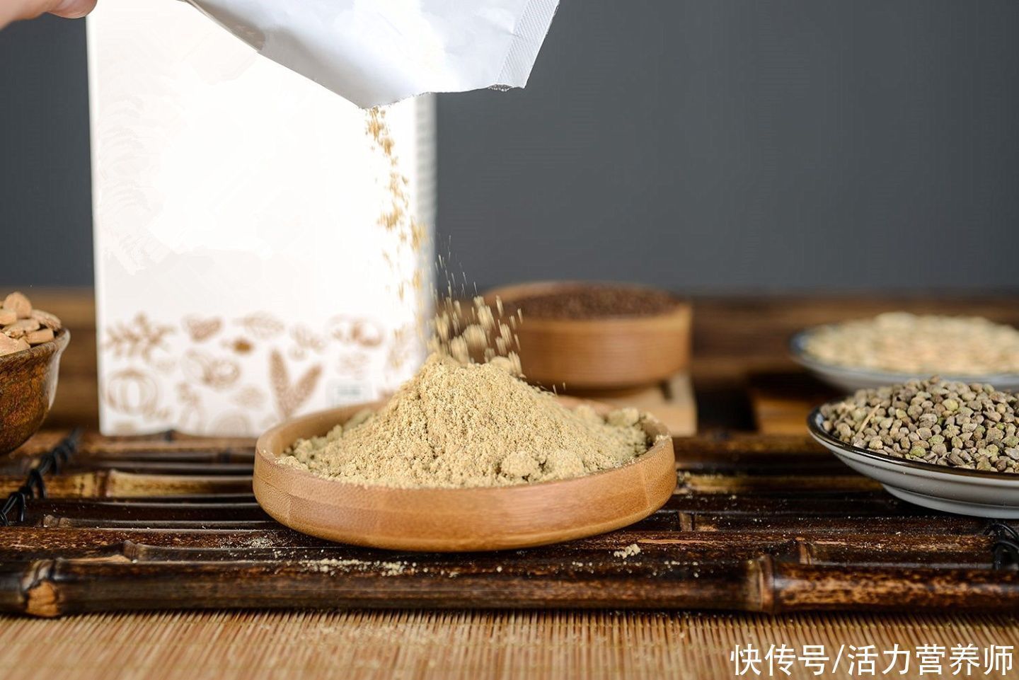 营养|果汁当代餐,减肥又排毒?果汁的营养远比水果高?3大谣言要分清