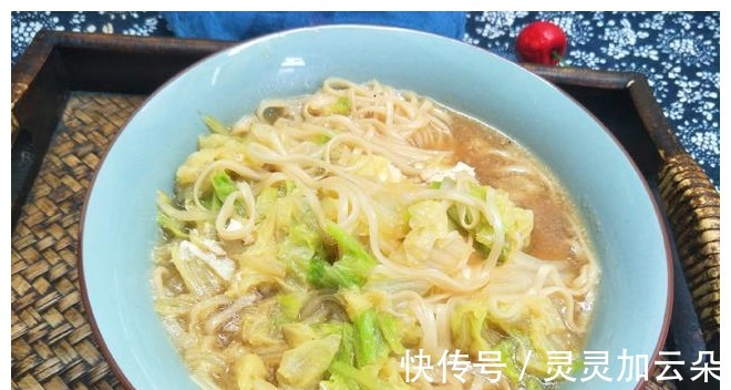 热气腾腾|一个人吃早餐不将就，荷包鸡蛋下挂面，简单省事，热气腾腾真香！