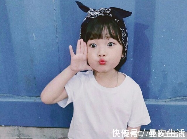 宝宝|宝宝出生谁抱像谁?舅舅“抢头彩”,爸爸没地位,看到颜值明白了