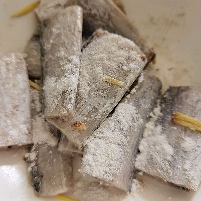 给年夜饭添道菜叭带鱼鸡翅干锅