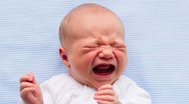宝宝|“一月睡,二月哭”为啥新生宝宝第2月成“哭夜郎”5步轻松搞定