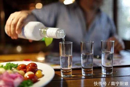 老酒鬼们公认的“4大下酒菜”，一小碟就能喝到天亮，不醉不归