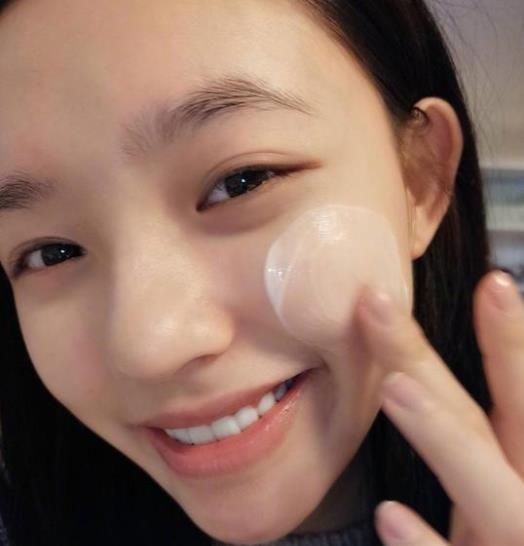 长脂肪粒|起床后做到这“3点”,30天皮肤光滑有弹性,后面上妆更服帖