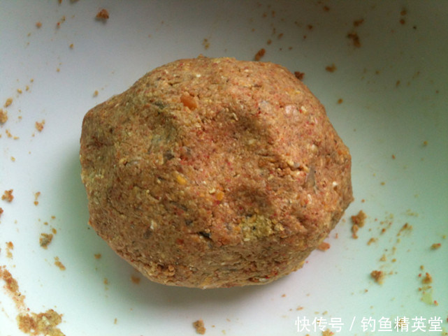 寥寥无几|花了大把的银子,钓上来的鱼还是寥寥无几,说说如何自制鱼饵?