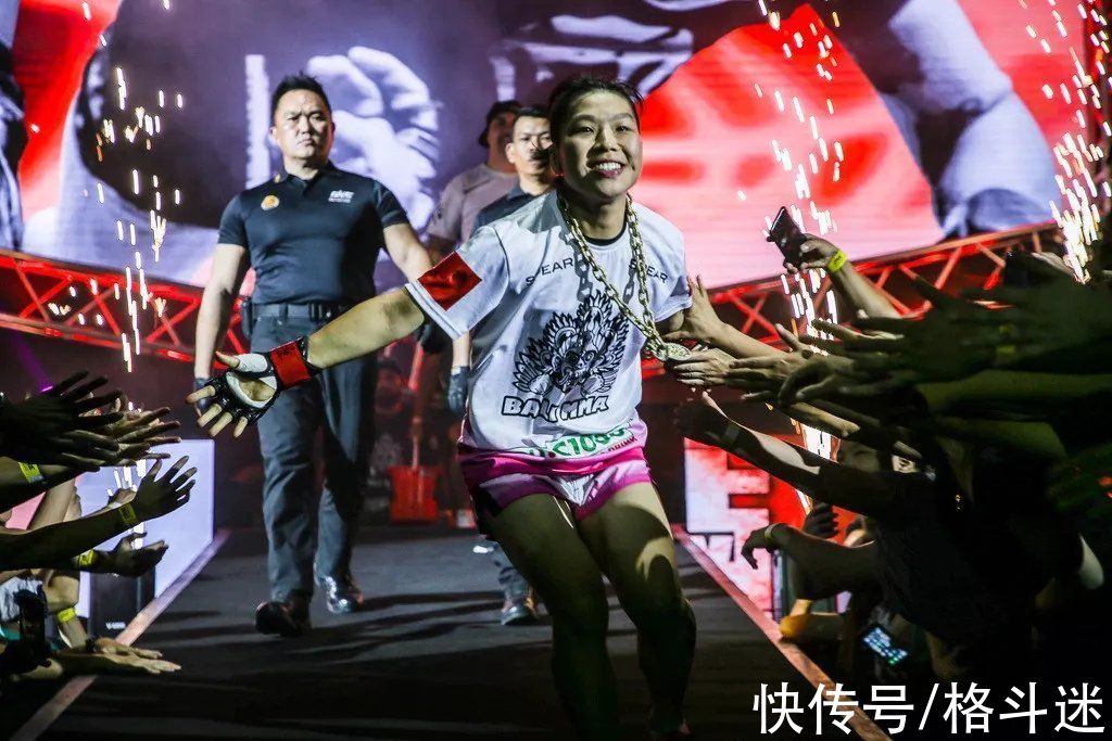 大神|熊竞楠对战柔术大神，誓将金腰带留在中国