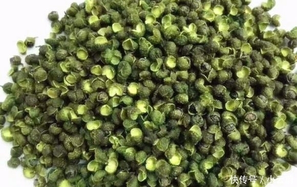 炸花椒油最忌直接入油炸,多加“1步”,花椒油又香又麻,不发苦