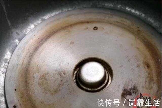 电饭锅内部铺一张纸，想不到这么厉害，大多人都不懂，早学早受益