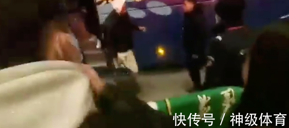 罚单|韩德君停赛7场!CBA最重磅罚单出炉 罚款总计34万威姆斯停赛5场