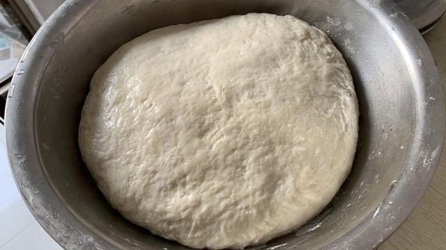 包白菜饺子，有人焯水，有人直接包，大厨：全不对，教你正确做法