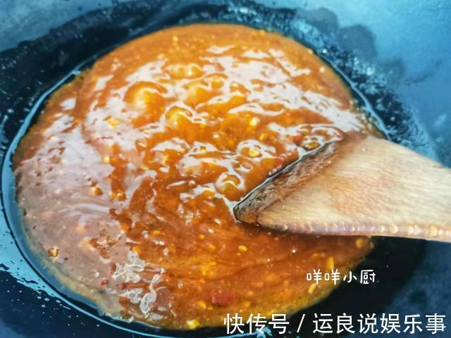 手抓饼|自制懒人酱香饼，不要揉面，早起5分钟就能搞定，比外面买的香