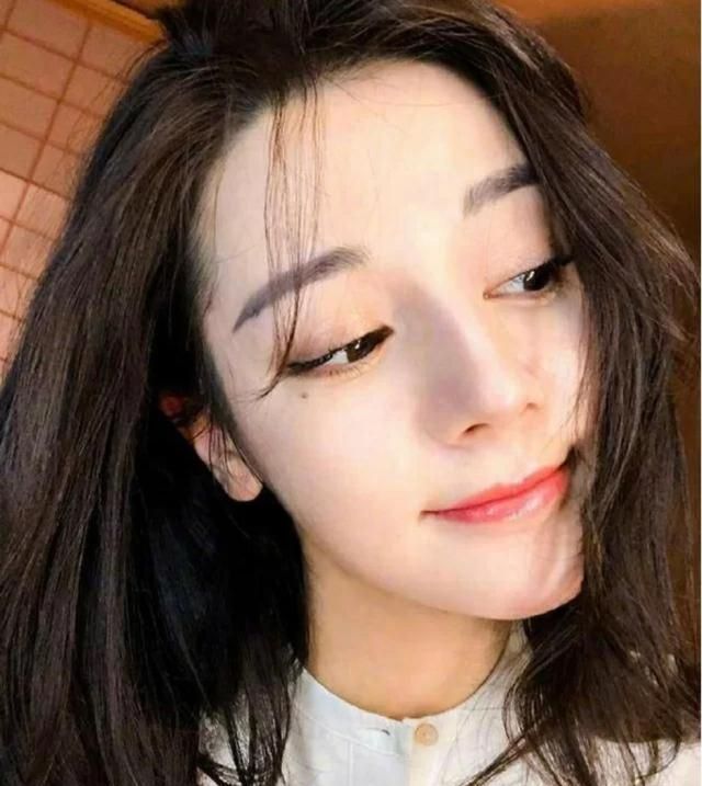 红血丝|判断你是不是“敏感肌”?看脸上这几个地方,很简单就能看出来!