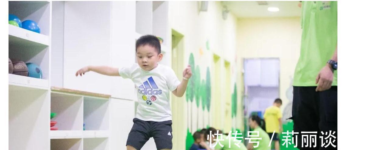 动作|0－6岁儿童大运动，精细动作，语言及个人与社会交往能力发育规律