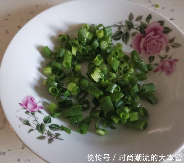 豆腐|皮蛋豆腐,简单而且好吃