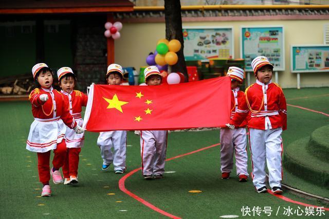 富源县幼儿园举行“大手拉小手，让爱一起走”冬季亲子运动会