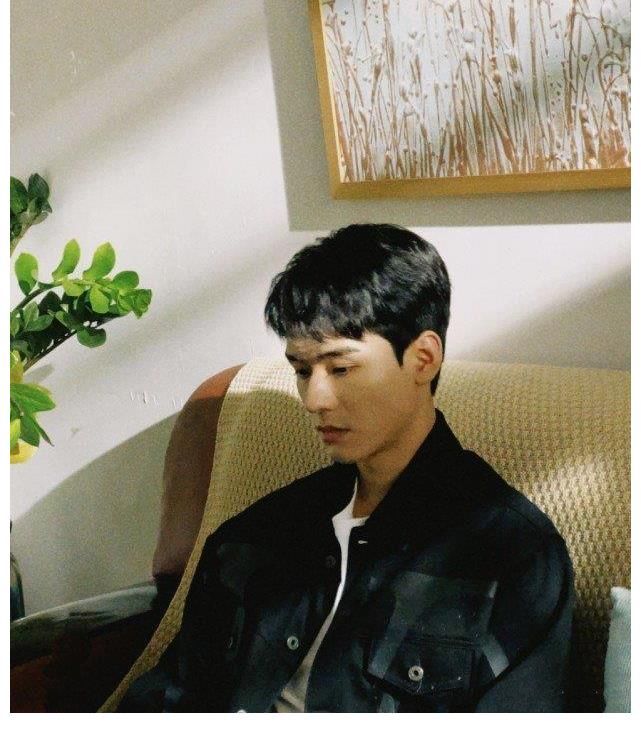 黃曉明|新一季《中餐廳》正式錄制，龔俊自帶廚具被沒收，網(wǎng)友：喜劇現(xiàn)場