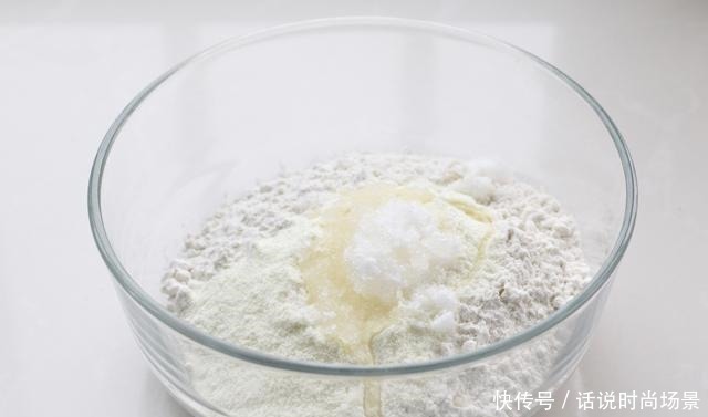 一次发酵的奶香小馒头,省时省力成功率高,暄软蓬松比面包还好吃