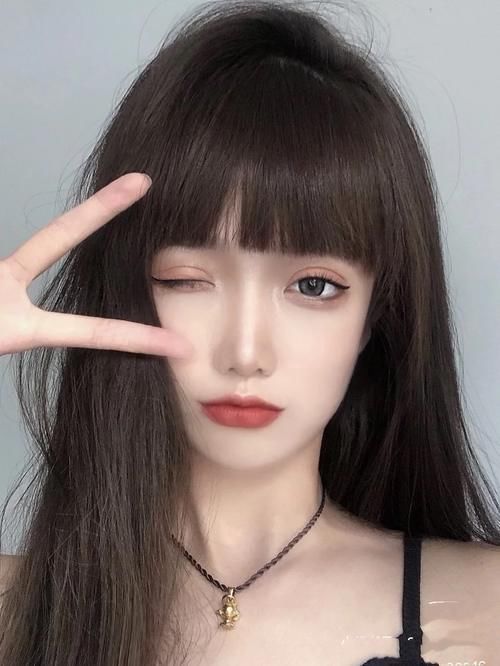 双眼皮怎么贴，几个简单的小方法，让你拥有忽闪忽闪的大眼睛