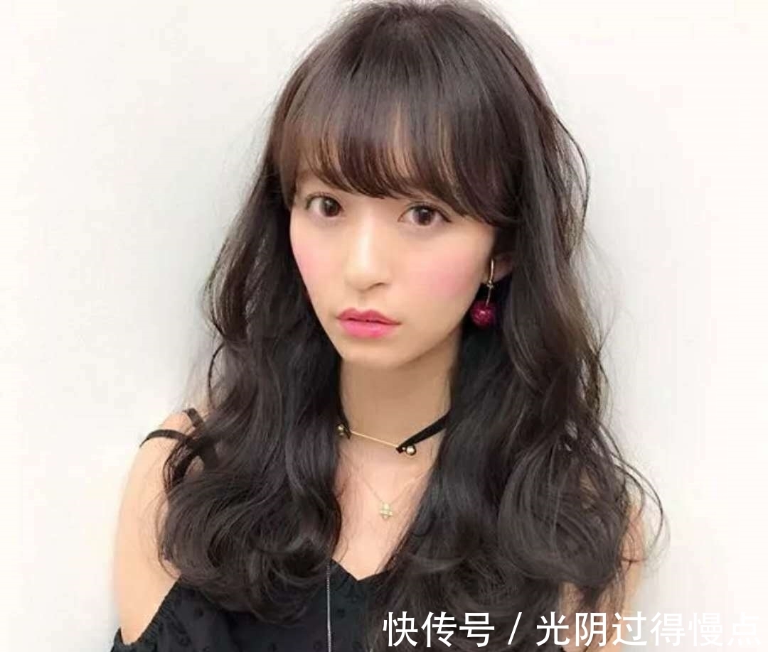 打理|40多岁长发，烫空气烫还是大波浪好看？为什么？