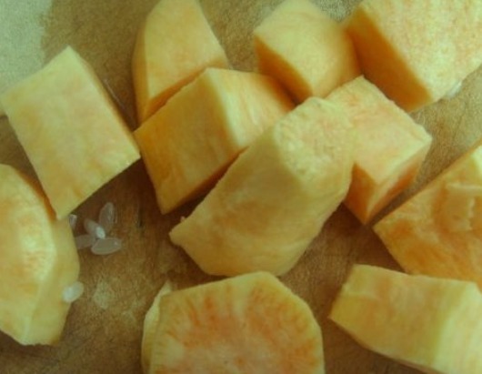 发育|女性怀孕期奉劝少食用3种食物,可能损伤肠胃,不利胎儿发育