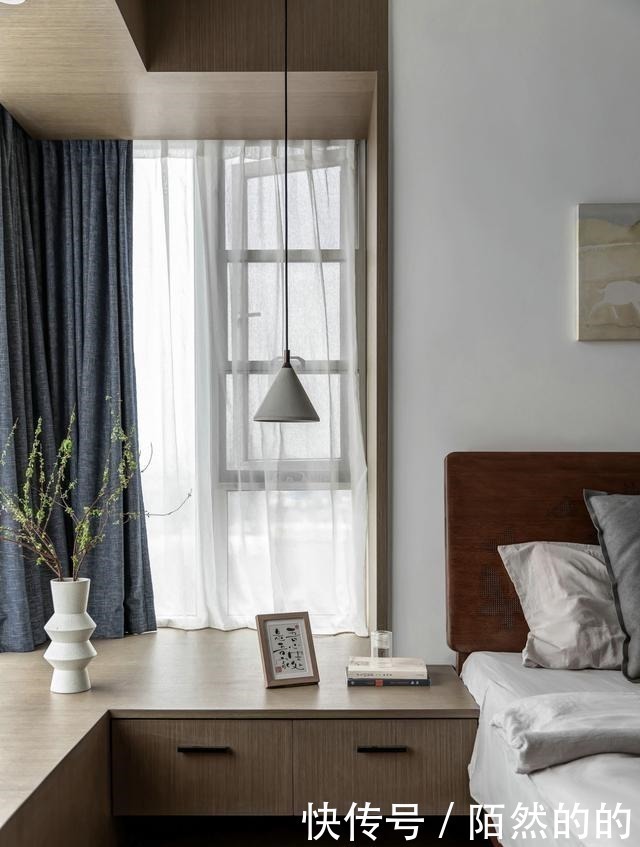 收纳|越来越多人放弃电视墙，学他家打一排柜子，美观实用两不误！聪明！